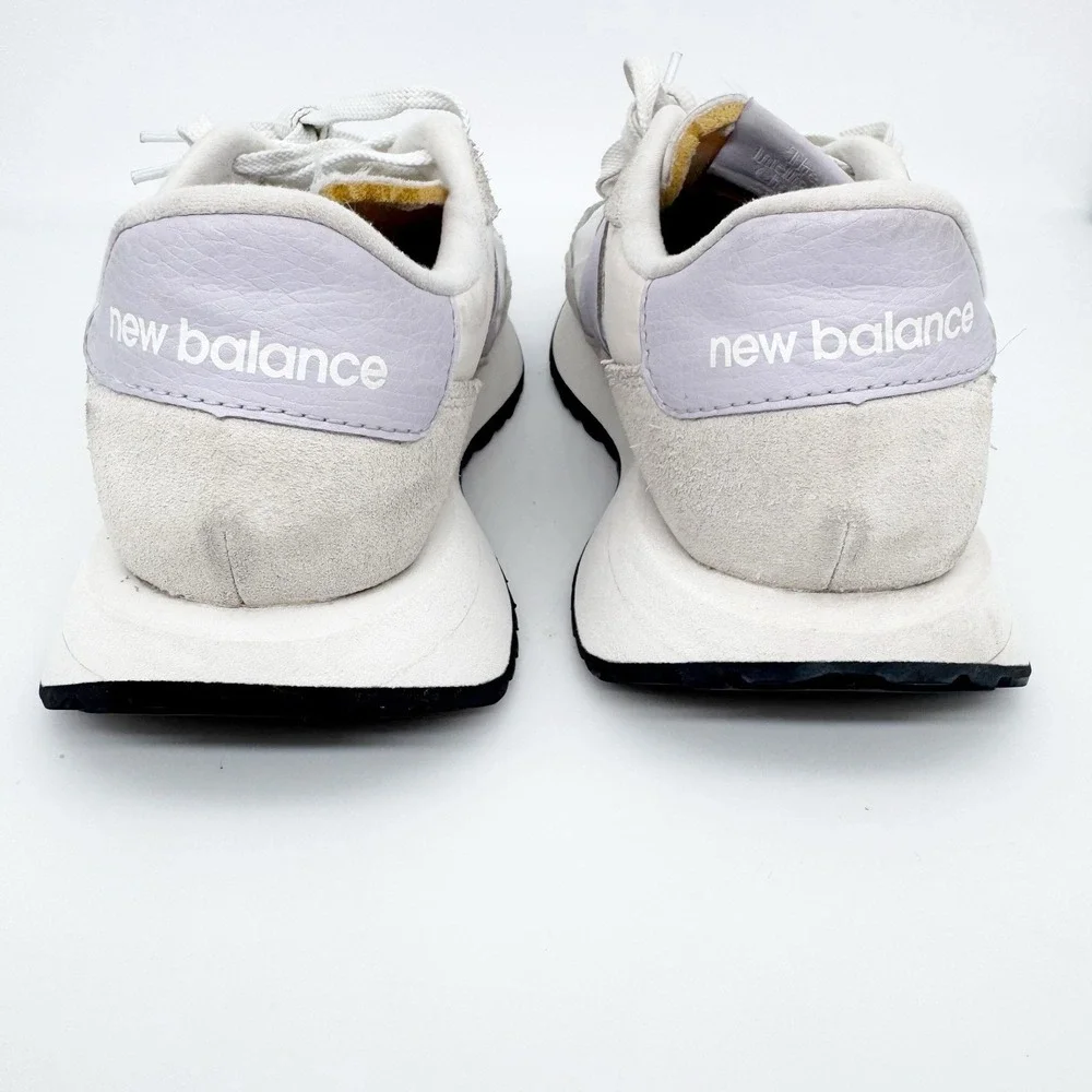 New Balance 327 Girl Sneaker Shoe‎ Size 5 'White Moonbeam & December Sky' Preppy
